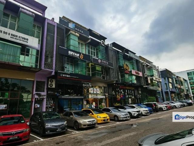 Pusat Perdagangan Danga Utama
