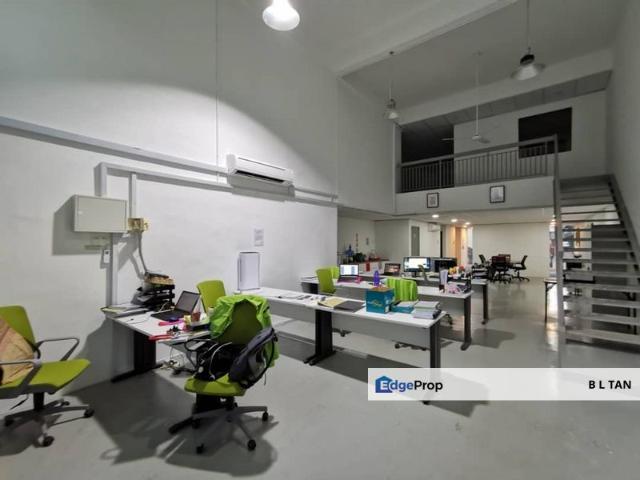 Pusat Perdagangan Danga Utama