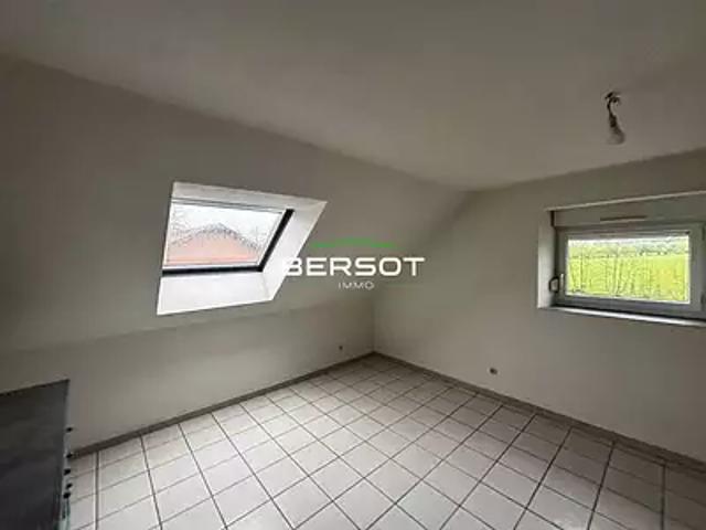 Pusey 70000 Location appartement 1 pièce t1 au dernier étage