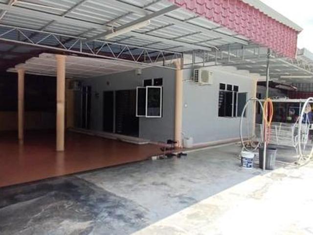 Pusing 1 Storey Terrace Corner Lot 4425 sqft 3R2B Aeon Lotus