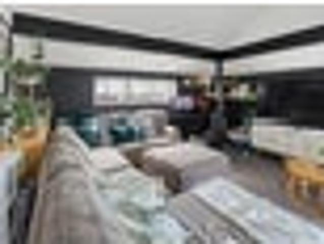 Put This Flexible Nawton Home on Your List