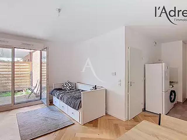 Puteaux 92800 Achat / Vente appartement 1 pièce t1 terrasse