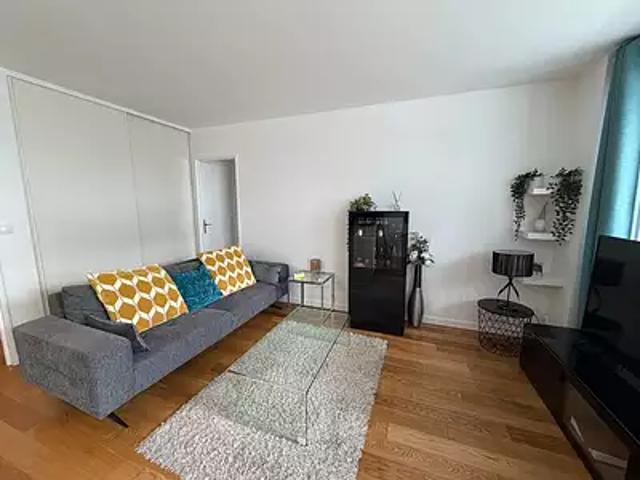 Puteaux 92800 Achat / Vente appartement 2 pièces t2 cave parking