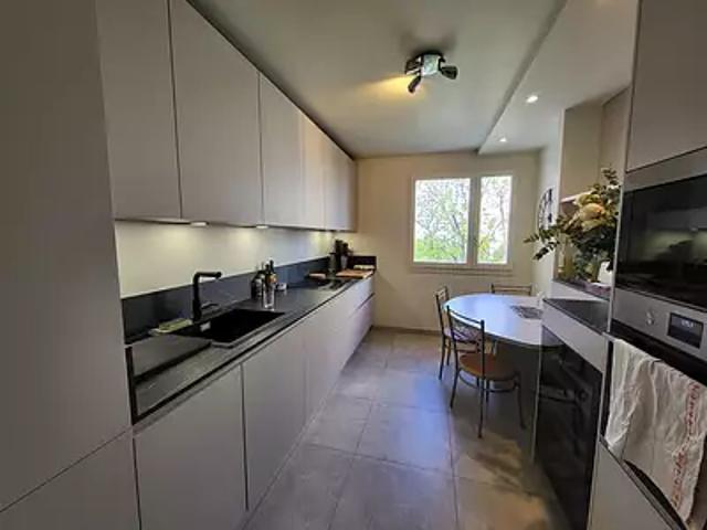 Puteaux 92800 Location appartement 4 pièces t4 parking