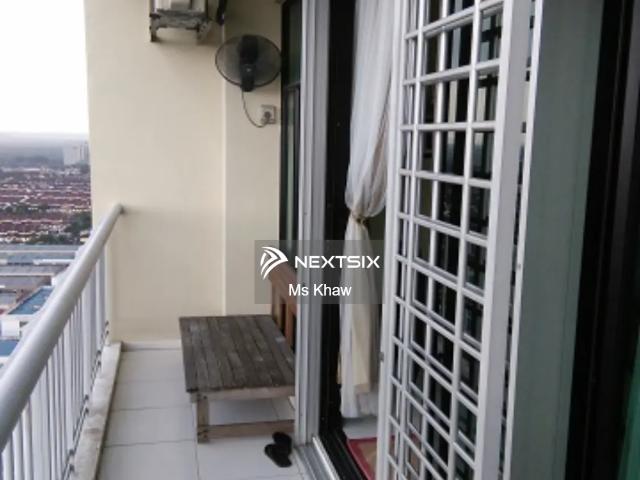 Puteri Harbour 大空间海景Condo #TeegaSuites 1582sqft【3+1房4厕】全家私入住️ 2 Carpark 很适合家庭居住 约 1km 到 Puteri Harbour Marina 约 6km 到 Second Link CIQ Selling RM1.1M 想找 Puteri Harbour大款单位可以留意这间