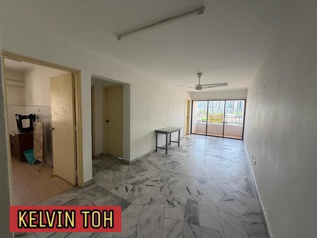 PUTERI INDAH 850sf ORIGINAL UNIT FREEHOLD 1 FIX CARPARK BAYAN BARU