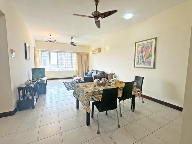 Puteri Palma Condo 1654sf 31 rooms 2 car park Well maintain