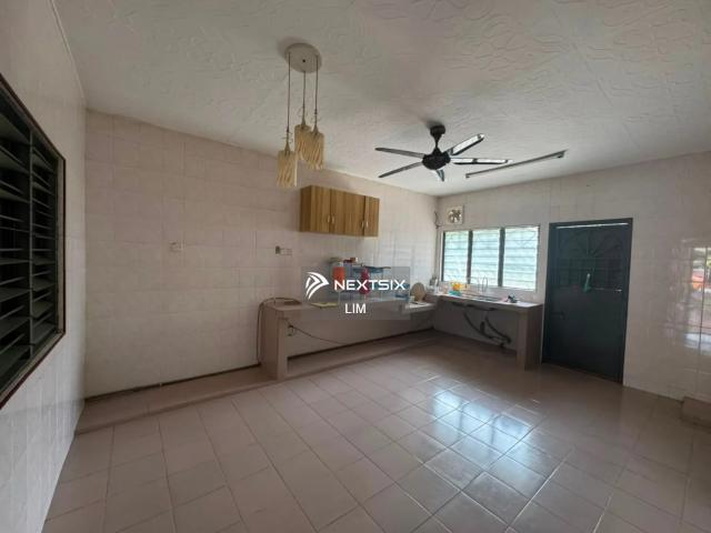 Puteri Wangsa Double Storey Terrace Corner Full Loan & Cashout Unit