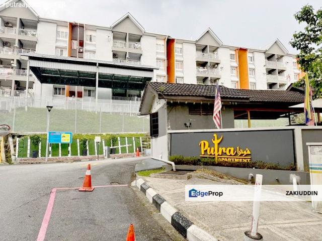 Putra Apartment