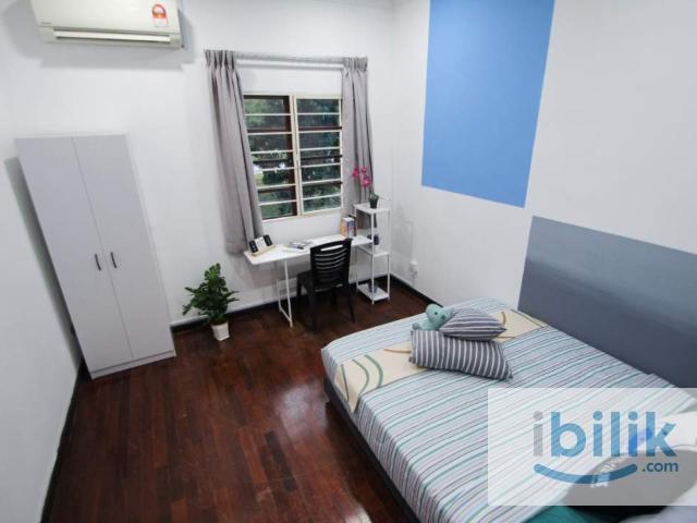 Putra height medium room with a/c & window