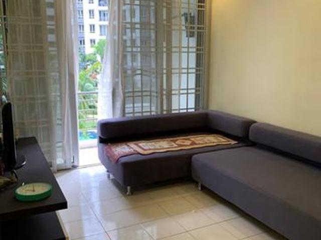 Putra Place 1000sqft Low Floor 1cp Fully Furnished Renovated
