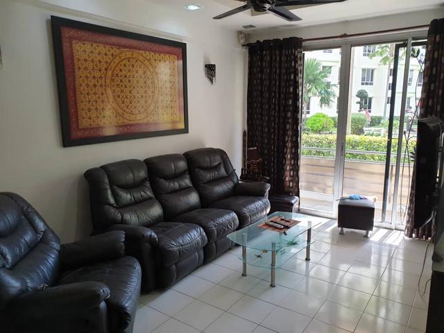 Putra Place Duplex unit 2000sf Fully furnished Garden view