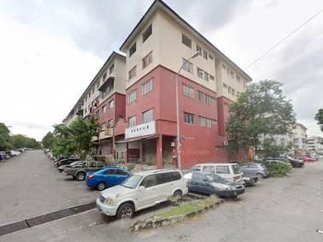 Putra Raya Apartment Seri Kembangan Tingkat 3