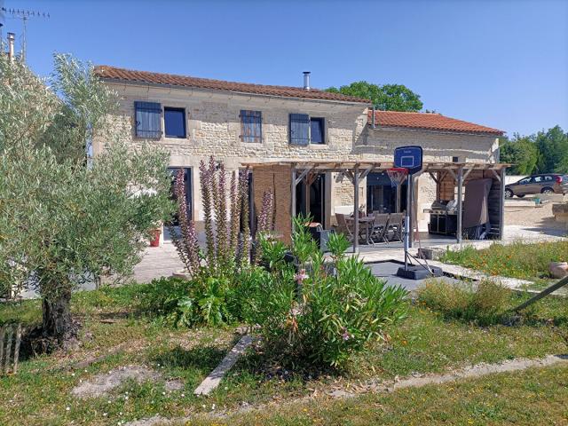 Puy du Lac Vente Maison 17