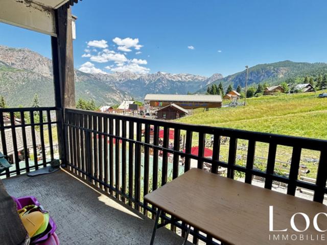 PUY ST VINCENT 1400 SUR LES PISTES VASTE T3 AVEC TERRASSE