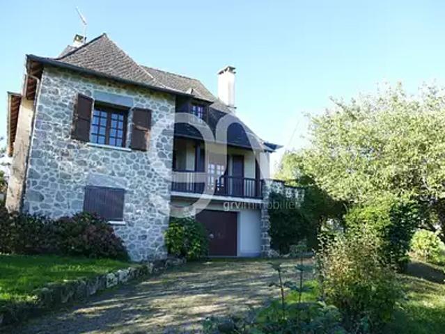 Puycapel 15340 Achat / Vente maison 8 pièces t8