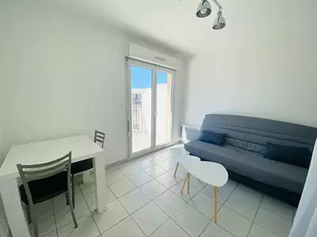Puyricard 13540 Location appartement 1 pièce t1 au dernier étage terrasse