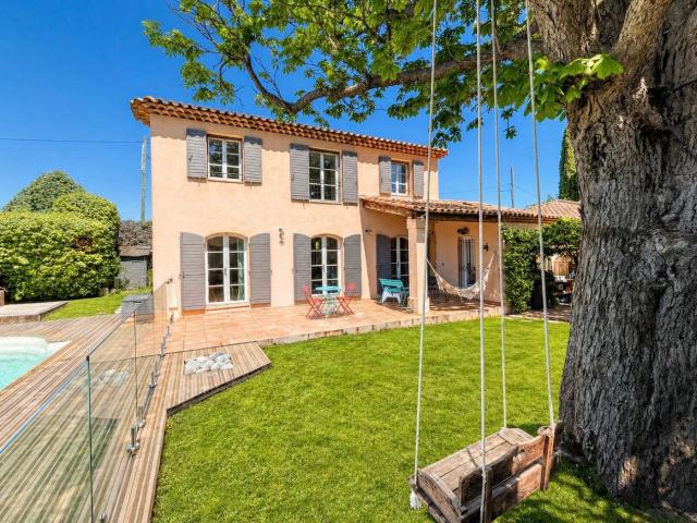 PUYRICARD VILLA 130 M2 COEUR VILLAGE
