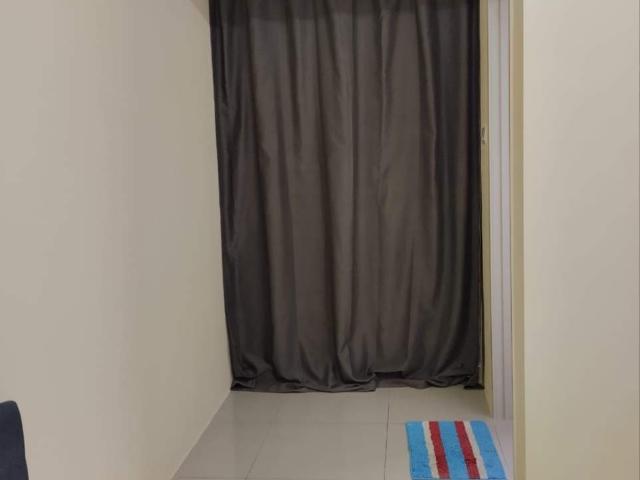 PV16 Female Unit Middle Room With Air Conds