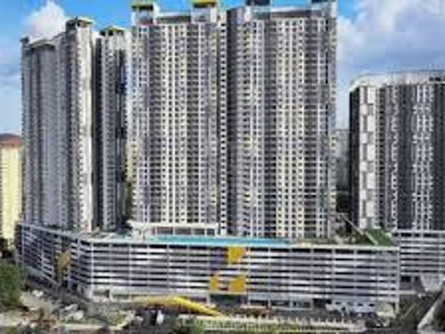 PV18 18 CONDO SERVICE RESIDENCE SETAPAK 2 CAR PARK For SALE