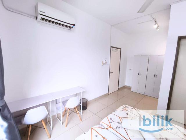 PV21 Master room