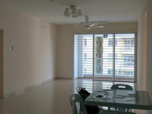 Pv2 4 Room 2 Bathroom 2 carpark Rm440K Kitchen Cabinet Nice Condition