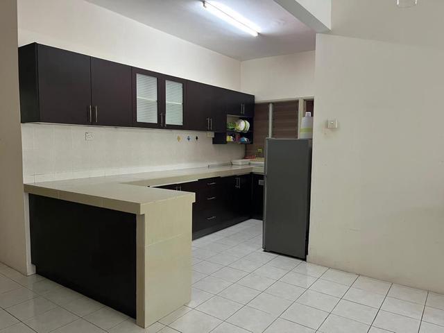 PV5 4 Rooms 2 Baths WellMaintained Kitchen Cabinet