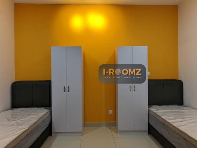 PV9 Residence Twin Room