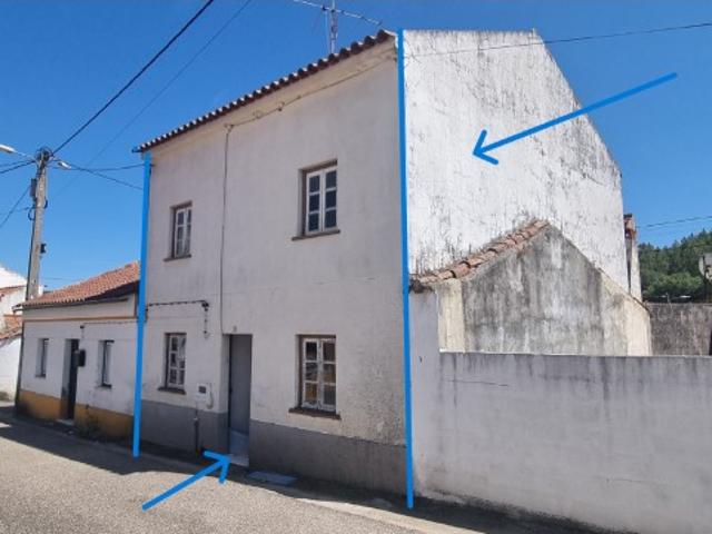 Venda de Moradia Localizada em Aldeia Típica no Alto Alentejo Vale de Gaviões, Margem Gavião