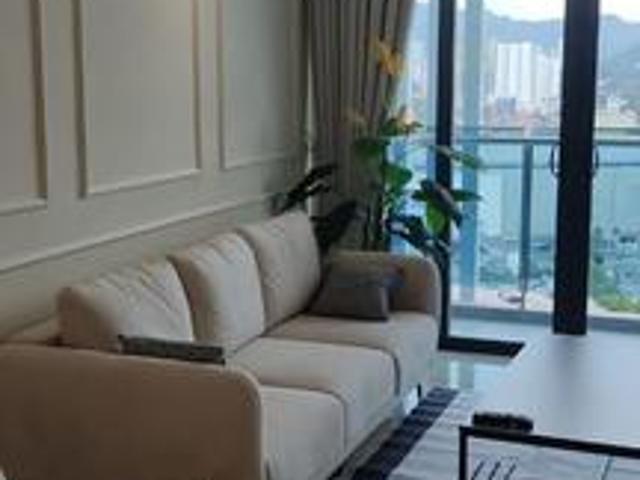 Q2 950sqft Fully Furnish Reno 2 Car Parks Mid Floor