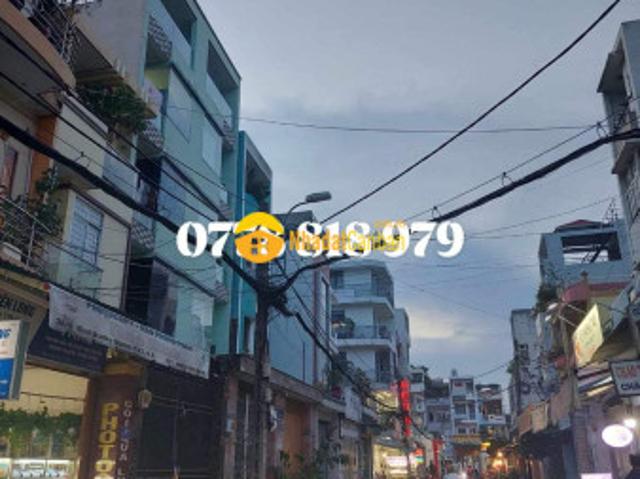 Q6 chỉ 10. X tỷ 4x17nhà đẹp sát bên khu ăn uống phú lâm b xe hơi vào nhà 3 tầng đúc giến