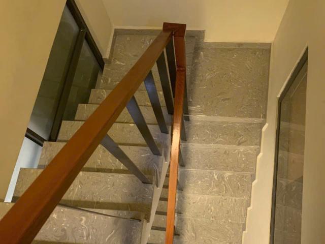 Quận 3 giá sốc nhà 4 tầng đườngnguyễn hiền sát mặt tiền – 24m2 5,8 tỷ tl
