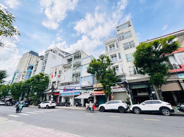 Quận 4: bán nhà 6 tầng mặt tiền kd lê quốc hưng, p. Xóm chiếu dt đẹp 6,8m*21m chào 32t 0938676 giang