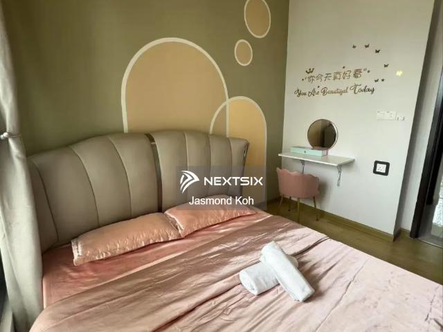 Quay West Seaview Private Lift For Rent, Queensbay Mall