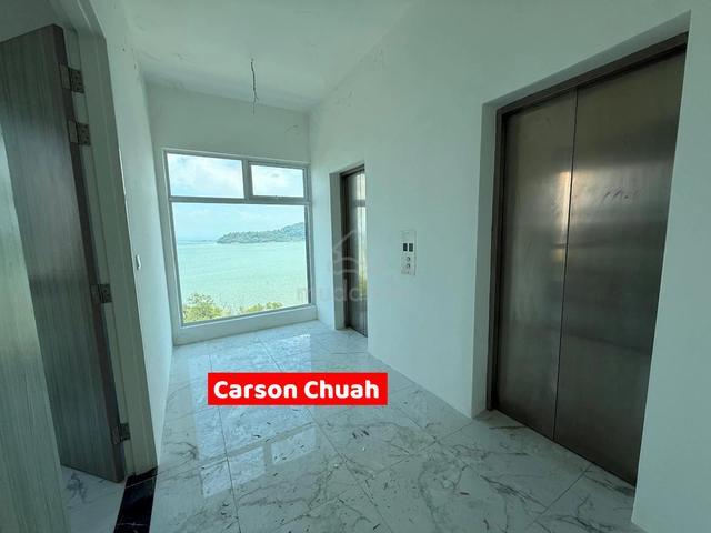 QuayWest unblocking seaview 2private lift Queensbay CHEAPEST