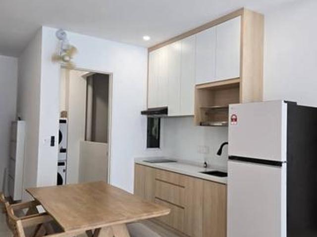 Quaywest nice furnish with reno 2700 near queensbay mall