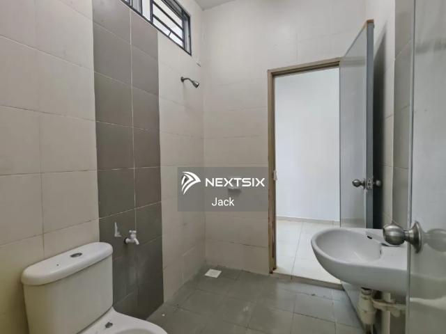 Quaywest Private Lift Fully Furnished For Sale
