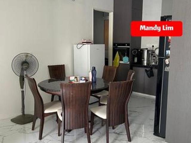 Quaywest Residence near Queensbay For Sale