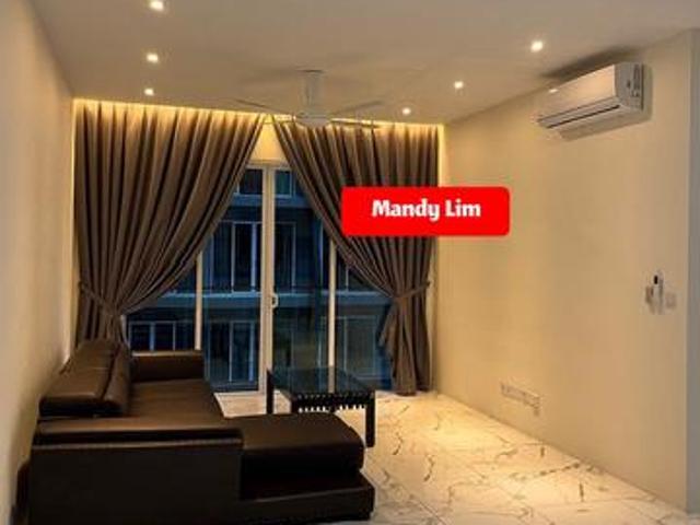 Quaywest Residence Near Queensbay Mall For Rent