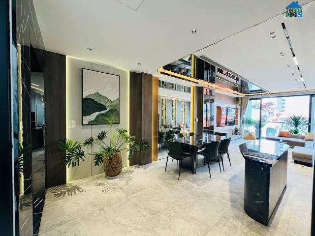 Quá Đẹp. Trung Tâm Nguyễn Văn Cừ, Long Biên 60m2 7T, Full Nội Thất, Ô Tô Đỗ Cữa 16. X Tỷ