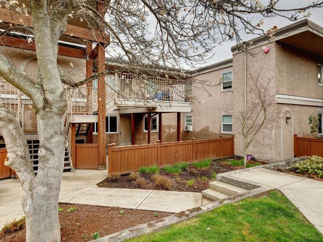 Quadra Village Apartments 3 Bedroom Apartment for Rent at 2861 Quadra St, Victoria, BC V8T 4E5 Hillside Quadra