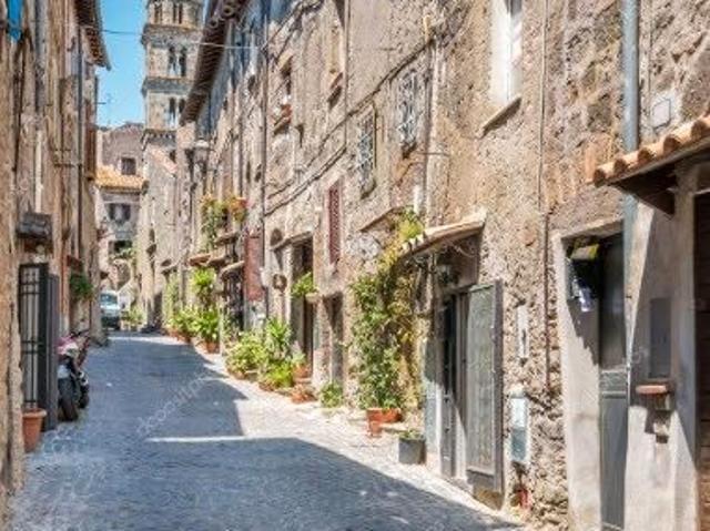 Quadrilocale con balcone