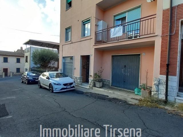 Quadrilocale con box a Castiglione in Teverina