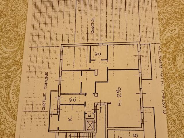 Quadrilocale con box in via alciati 11, Milano