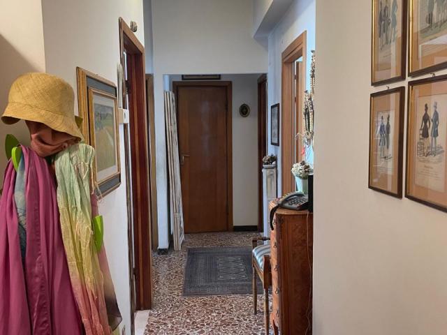 Quadrilocale con box in via guadagnoli, Arezzo