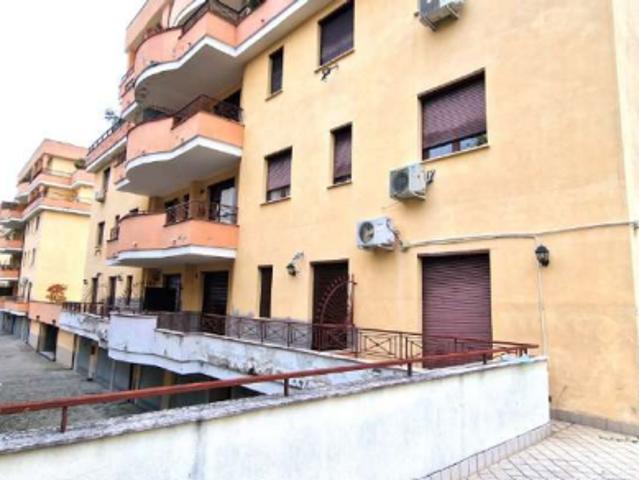 Quadrilocale con terrazzi a Gallarate