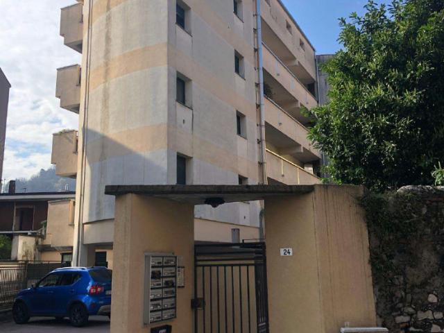 Quadrilocale con terrazzo a Como