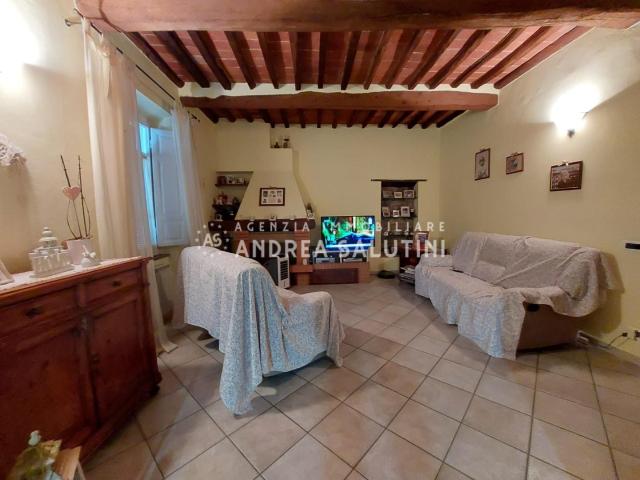 Quadrilocale con terrazzo a Buti