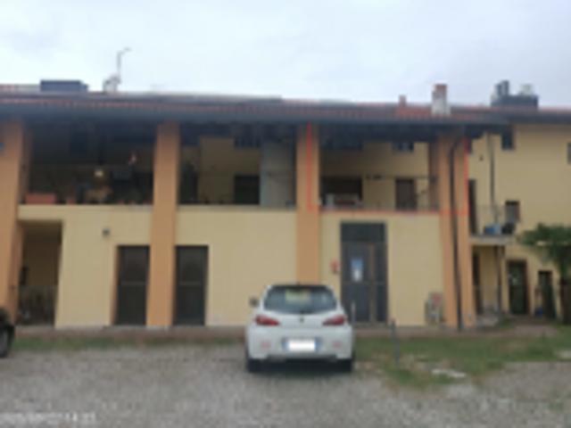 Quadrilocale con terrazzo a Sozzago