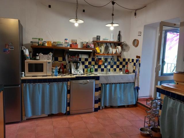 Quadrilocale con terrazzo a Sarzana